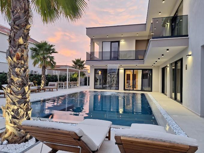 Luxury Villa My Wish With Pool Kaštel Stari Dış mekan fotoğraf